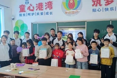 W(xu)Ժؖ|СW(xu)Уϐ(i)cL(zhng)